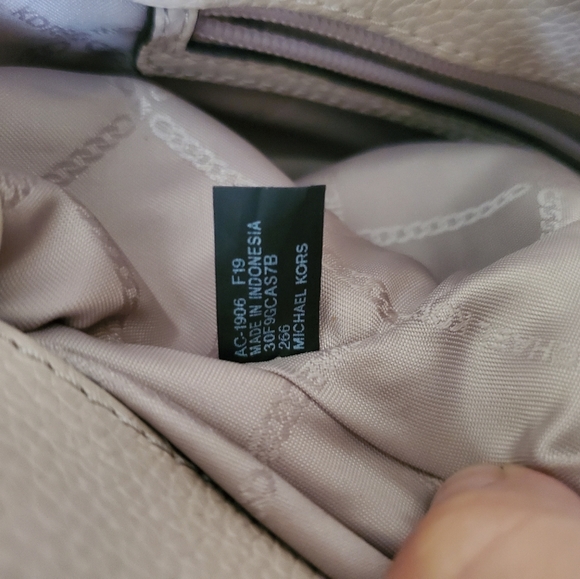 Michael Kors Camille Small Logo Satchel - Picture 12 of 15